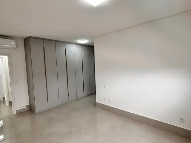 Imagem 14: Imóvel para Aluguel Possui 165 Metros Quadrados com 3 Quartos em Jardim Petrópolis