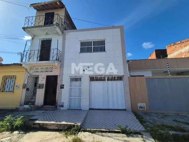 Imagem: Casa com 2 Quartos no Bairro Parque Araxá