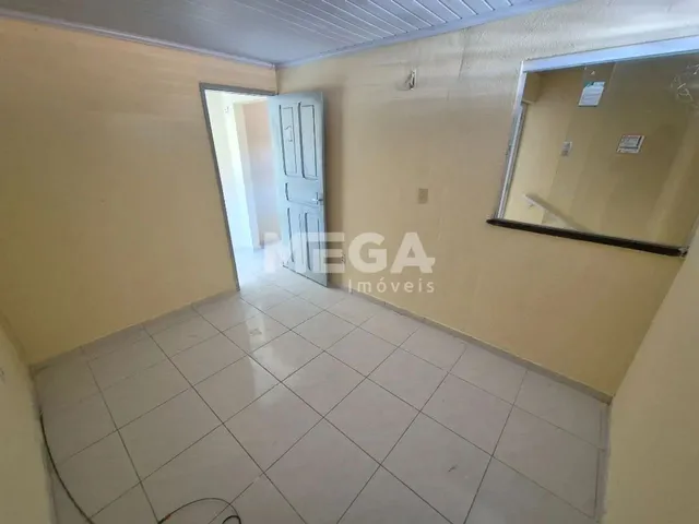 Imagem 8: Casa com 2 Quartos no Bairro Parque Araxá em Fortaleza, Ce