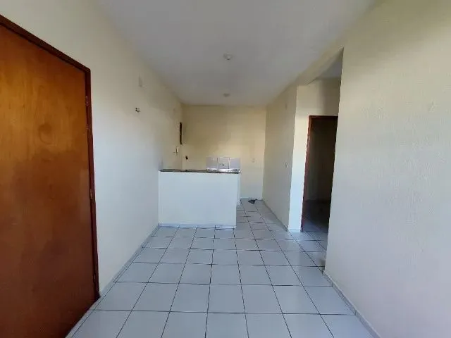 Imagem 7: Apartamento no Montese com 2 Quartos para Alugar