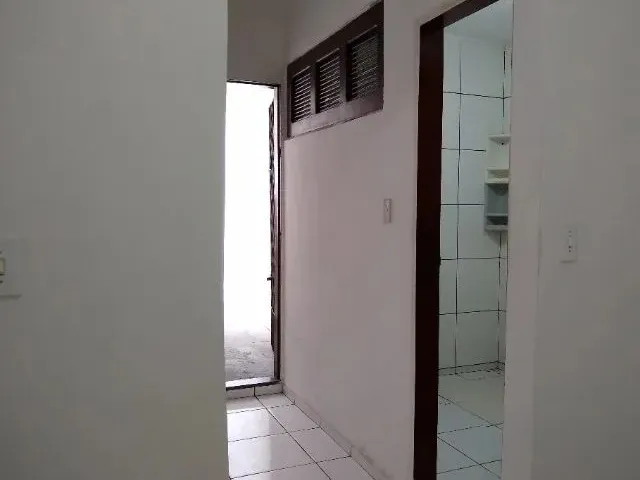 Imagem 2: Alugo Casa no Montenegro Ii, José Walter, com 3 Quartos e Garagem