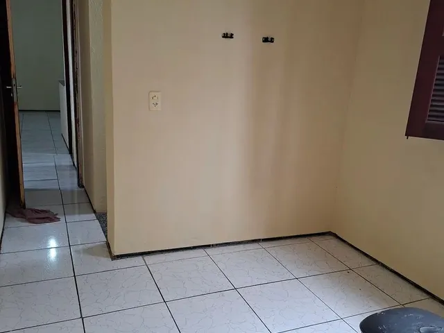 Imagem 6: Aluga-Se Apto de Quartos