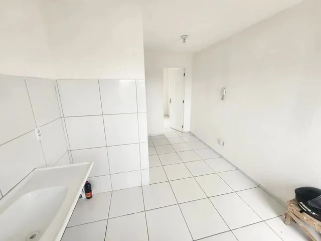 Imagem 7: Apartamento com 1 Quarto para Alugar na Cidade dos Funcionários R$ 800/Mês
