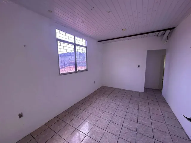 Imagem 3: Casa para Locação em Fortaleza, Monte Castelo, 2 Dormitórios, 1 Suíte, 1 Banheiro