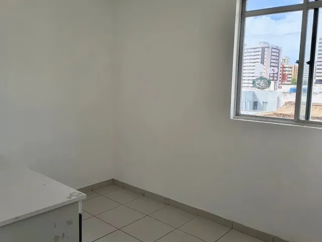 Imagem 8: Alugo Apartamento no Edifício Lália, com 3/4, Suíte e Varanda, 02 Vagas