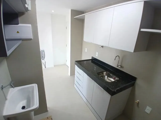 Imagem 11: Quarto Sala Sem Mobília com Varanda