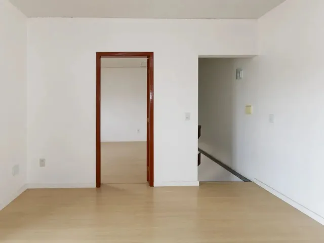 Imagem 5: Casa com 3 Quartos para Alugar no Bairro Niterói com 121M²