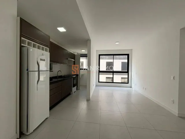 Imagem 2: Carvoeira Apartamento com 2 dormitórios