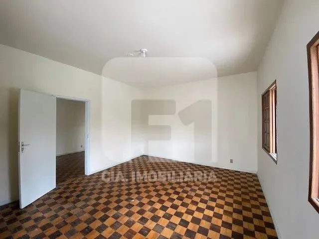 Imagem 15: Casa de 4 Dormitórios na Agronômica