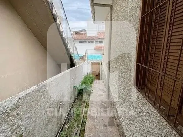 Imagem 9: Casa de 4 Dormitórios na Agronômica