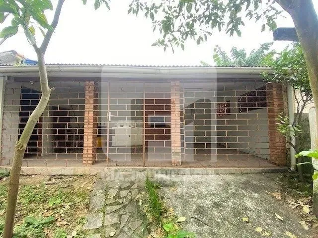 Imagem 3: Casa de 4 Dormitórios na Agronômica