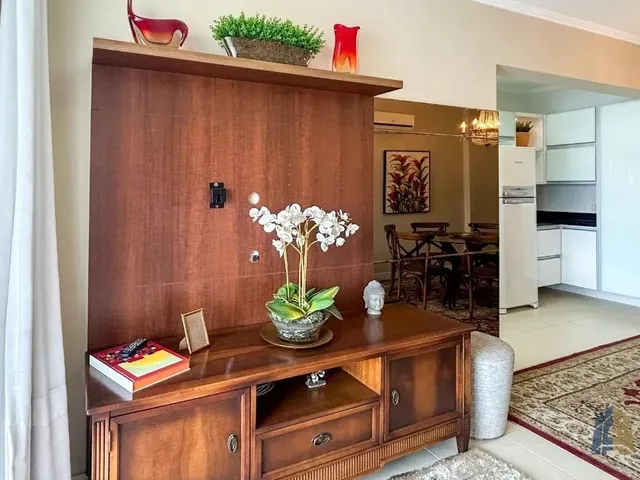 Imagem 4: Apartamento de Alto Padrão, Totalmente Mobiliado com Excelente Posição Solar e Uma