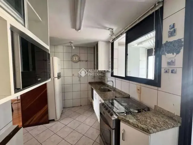 Imagem 13: Imóvel para Aluguel Tem 100 Metros Quadrados com 2 Quartos em Centro - Florianópolis