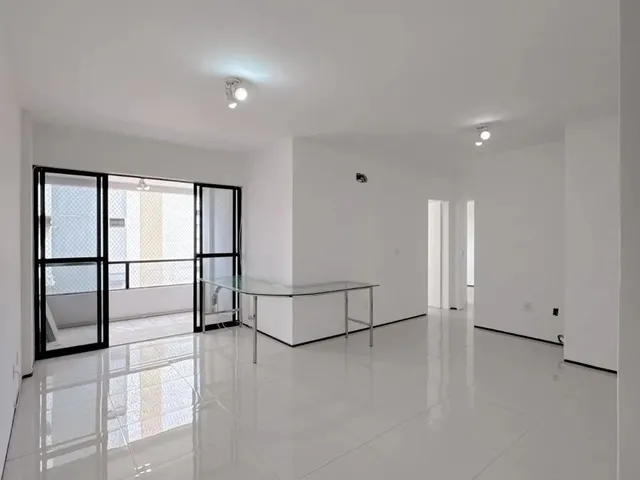 Imagem: O apartamento possui 2 Dormitórios, 1 Suíte, 3 Banheiros