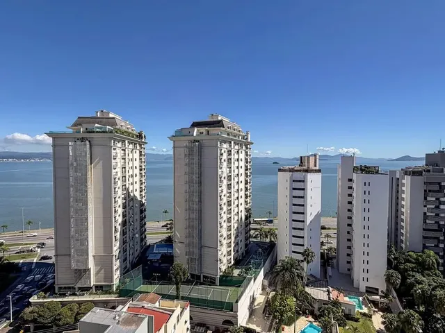 Imagem 9: Apartamento para Alugar - 4 Quartos Sendo 3 Suítes - Agronômica
