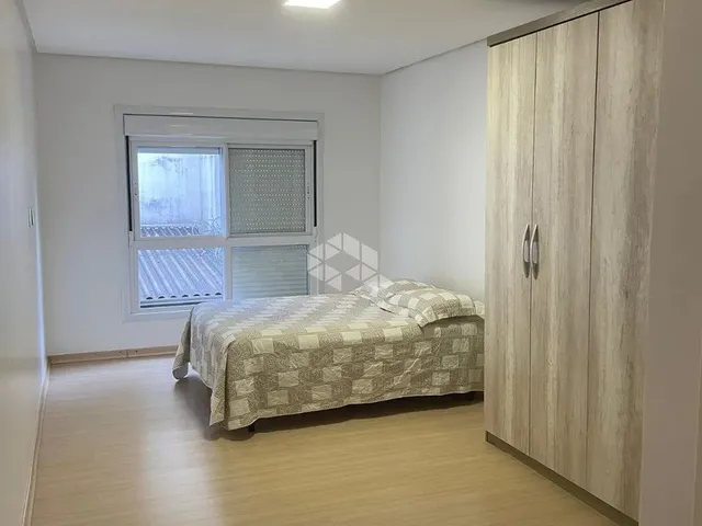 Imagem 8: Apartamento Semimobiliado com Dois Dormitórios, Suíte e Duas Vagas