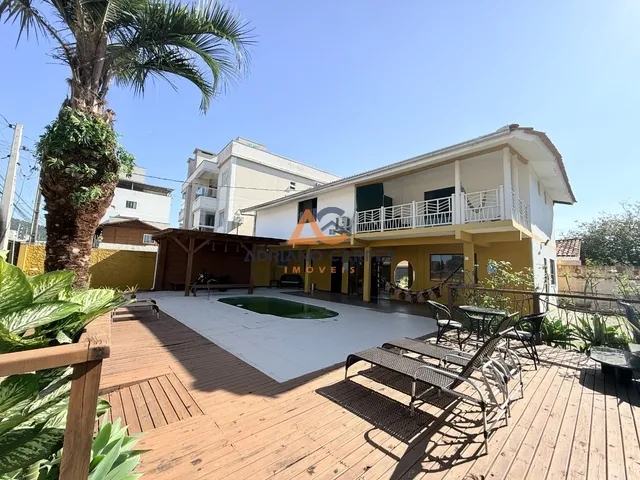 Imagem: Casa com 04 quartos sendo 02 suítes e área