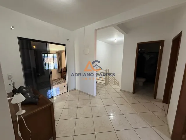 Imagem 2: Casa com 04 quartos sendo 02 suítes e área de lazer em Gravatá, Navegantes. Amplo