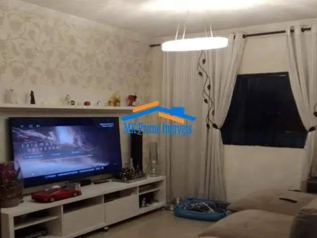 Imagem: A casa possui 3 Dormitórios, 1 Suíte, 2 Banheiros, 2
