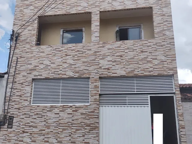 Imagem 4: Casa no Campo Limpo, em Rua Pública, Triplex, Ampla, 7 Quartos, 2 Salas, Varanda