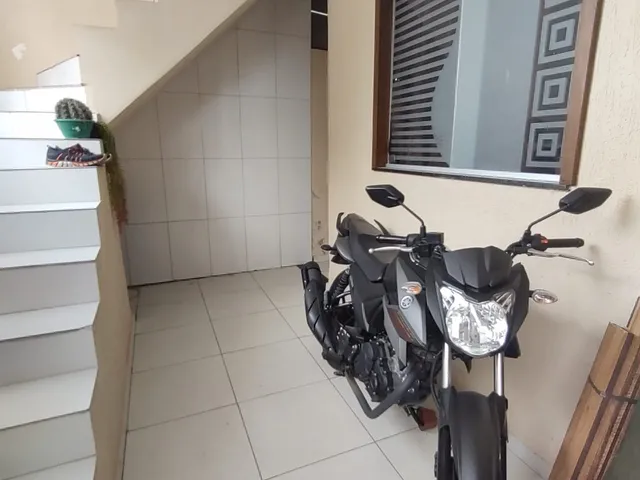 Imagem 6: Casa no Campo Limpo, em Rua Pública, Triplex, Ampla, 7 Quartos, 2 Salas, Varanda