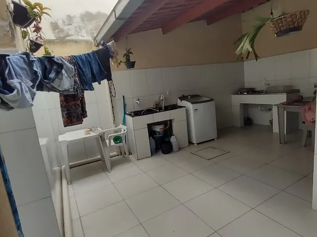 Imagem 9: Casa no Campo Limpo, em Rua Pública, Triplex, Ampla, 7 Quartos, 2 Salas, Varanda