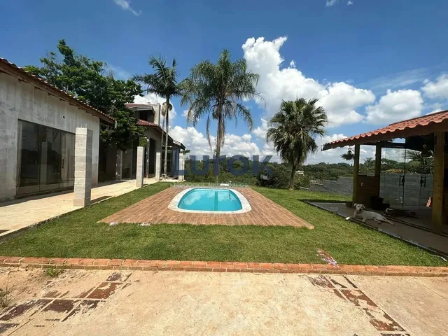 Imagem: Casa À Venda 3 Quartos, 2 Suites, 15 Vagas