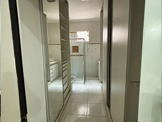 Imagem 7: Alugo Casa Completa Toda Projetada e Mobiliada com 3 Suítes Piscina 2 Vagas de Garagem