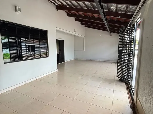 Imagem 3: Alugo Casa Completa Toda Projetada e Mobiliada com 3 Suítes Piscina 2 Vagas de Garagem