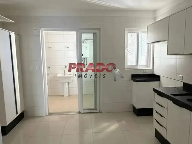 Imagem 2: Apartamento À Venda em Maringá, Novo Centro, com 3 Suítes, com 165 M², Edifício
