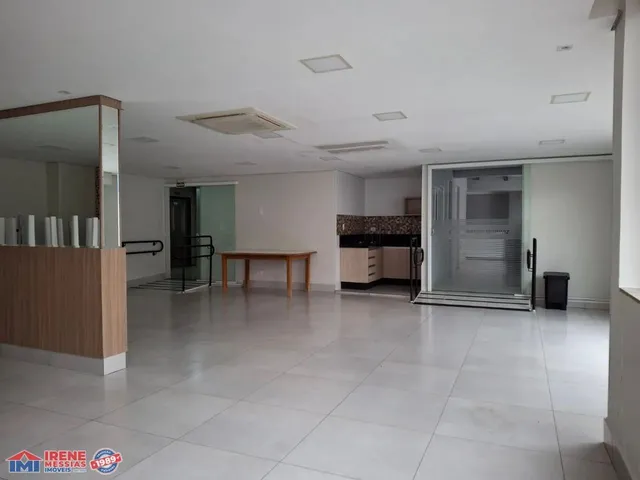 Imagem 9: Apartamento a Venda no Condomínio Edificio Bento Munhoz da Rocha Netto no Bairro Zona 07