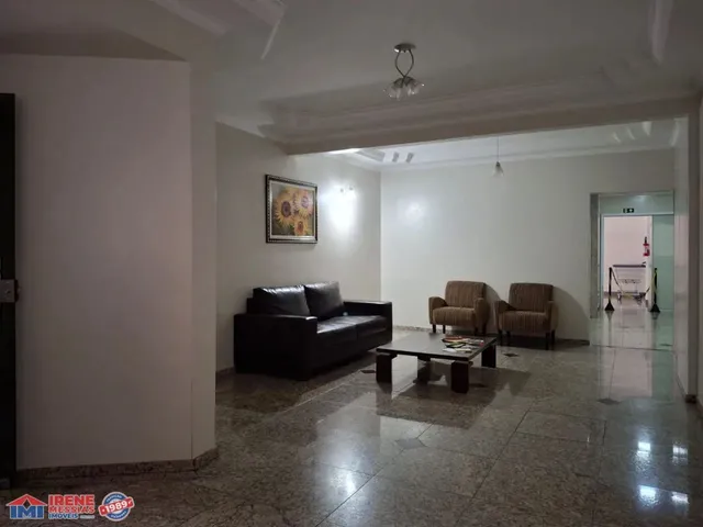 Imagem 14: Apartamento a Venda no Condomínio Edificio Bento Munhoz da Rocha Netto no Bairro Zona 07