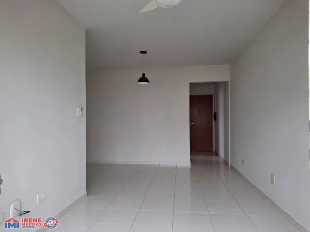 Imagem 15: Apartamento a Venda no Condomínio Edificio Bento Munhoz da Rocha Netto no Bairro Zona 07