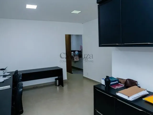 Imagem 15: Sobrado À Venda no Lago Parque com 364M² de Construção, Espaço Gourmet com Piscina