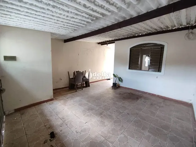 Imagem: Casa com 3 Quartos Sendo 1 Suíte Disponível