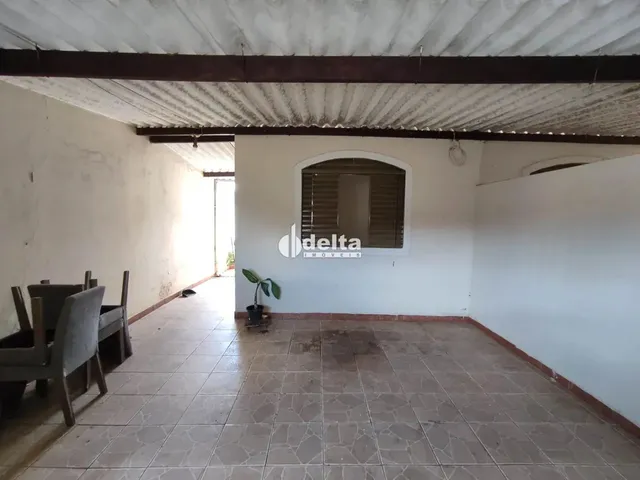 Imagem 6: Casa com 3 Quartos Sendo 1 Suíte Disponível para Venda no Bairro Segismundo Pereira Em