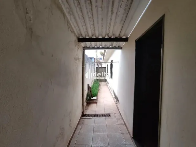 Imagem 11: Casa com 3 Quartos Sendo 1 Suíte Disponível para Venda no Bairro Segismundo Pereira Em