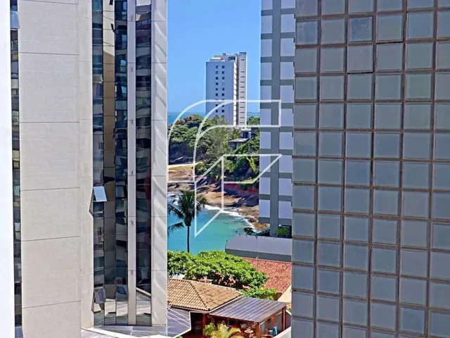Imagem 9: Duplex para Venda Possui 200 Metros Quadrados com 4 Quartos em Centro - Guarapari - Es