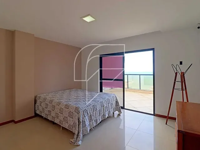 Imagem 13: Duplex para Venda Possui 200 Metros Quadrados com 4 Quartos em Centro - Guarapari - Es