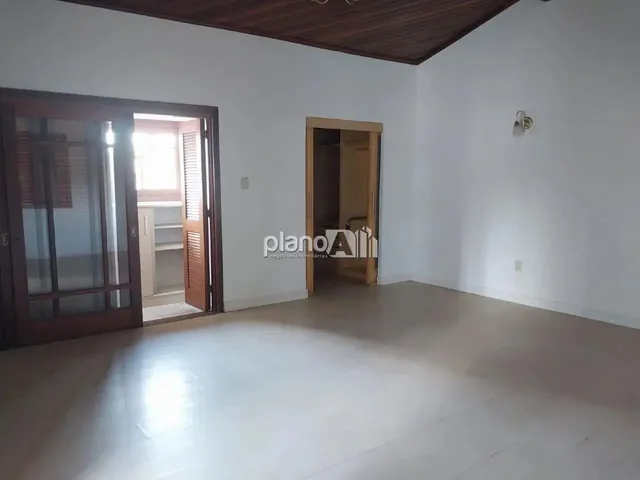 Imagem 2: Casa para Aluguel, com 348,39M², 3 Quartos 2 Suítes - Centro - Gravataí / Rs por R