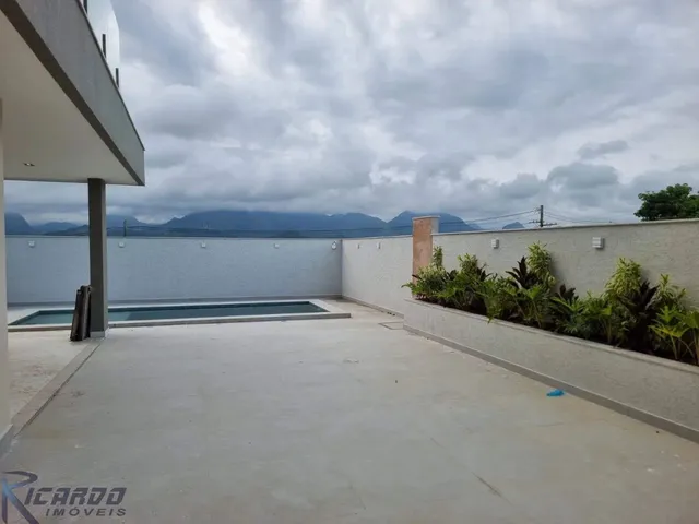 Imagem 2: Casa À Venda 4 Quartos / Suítes, Alto Padrão, Próximo a Praia do Morro, em Jardim Boa