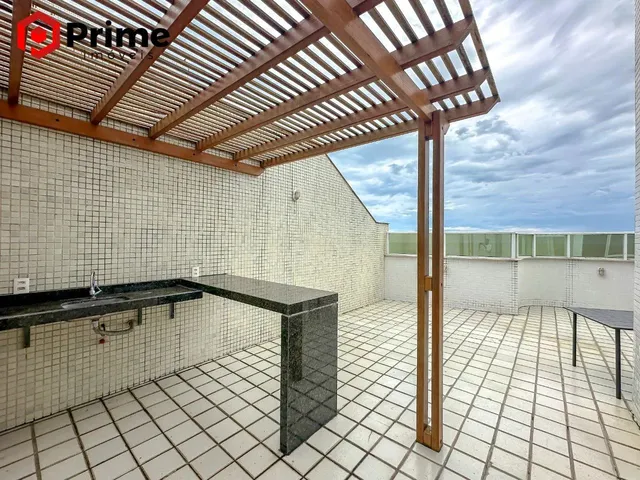 Imagem 10: Cobertura Triplex com Vista para o Mar, 5 Quartos, Piscina e Churrasqueira À Venda Na