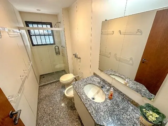 Imagem 12: Apartamento de 4 Quartos com Vista para o Mar À Venda no Centro de Guarapari/Es
