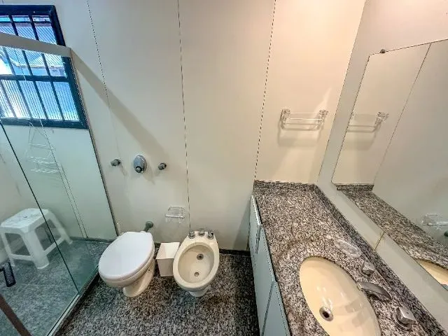 Imagem 9: Apartamento de 4 Quartos com Vista para o Mar À Venda no Centro de Guarapari/Es