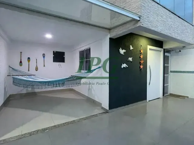 Imagem: Casa de 3 Quartos com 3 Suítes, Quintal