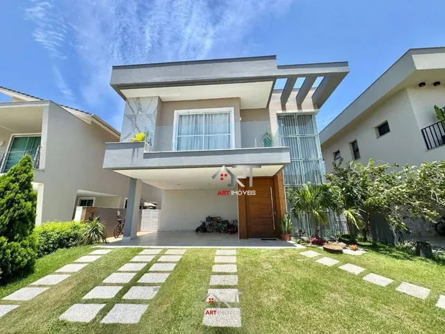 Imagem: Casa com 3 Dormitórios À Venda, 295 M²
