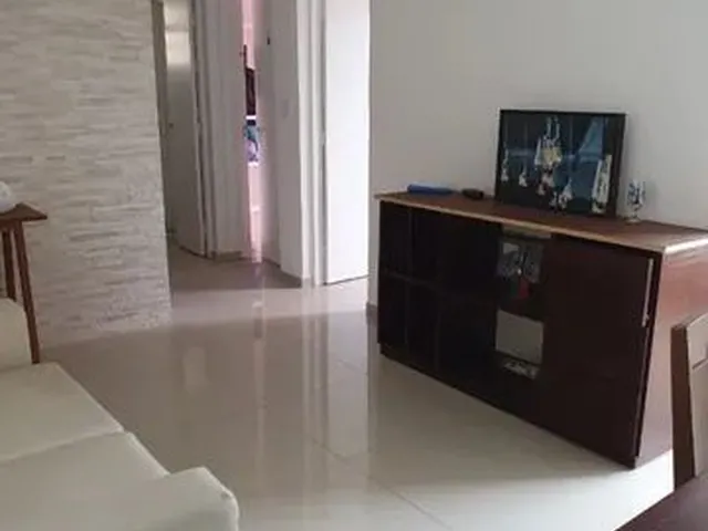 Imagem: O apartamento possui 2 Dormitórios, 1 Banheiro, 1 Vaga na