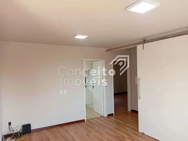 Imagem 5: Residência Térrea com Edícula - Oficinas - Semimobiliada