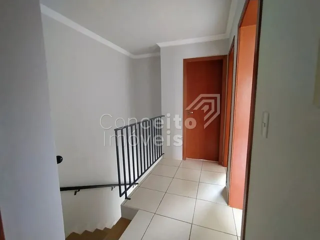 Imagem 10: Sobrado Triplex com Amplo Terreno - Órfãs