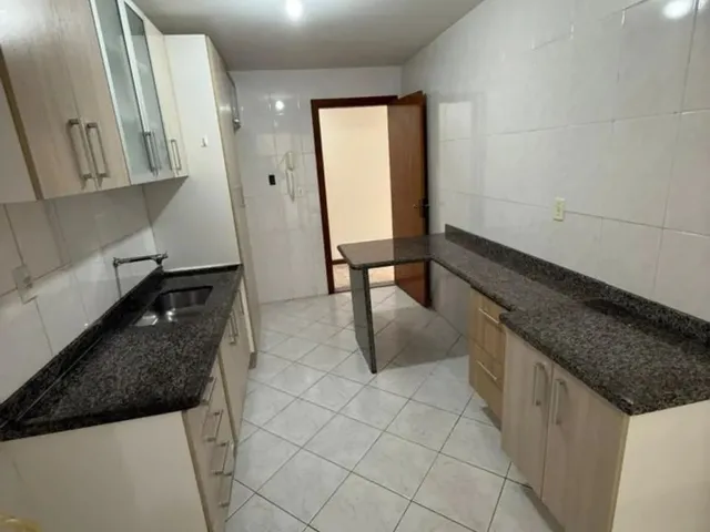 Imagem 5: Apartamento para Venda em Cabo Frio, Algodoal, 3 Dormitórios, 2 Suítes, 3 Banheiros, 2